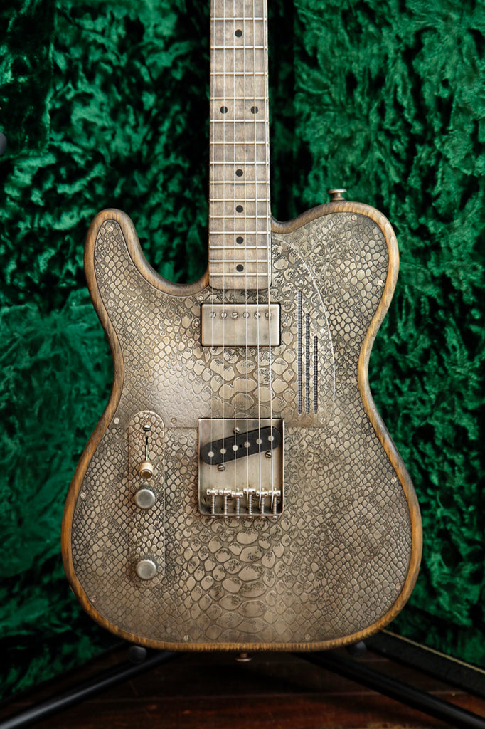 Trussart 11245 Antique Silver Snakeskin Lefty SteelTopCaster Electric Guitar 2013 Pre-Owned