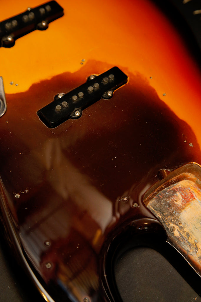 Fender 1966 Jazz Bass Sunburst Vintage Pre-Owned
