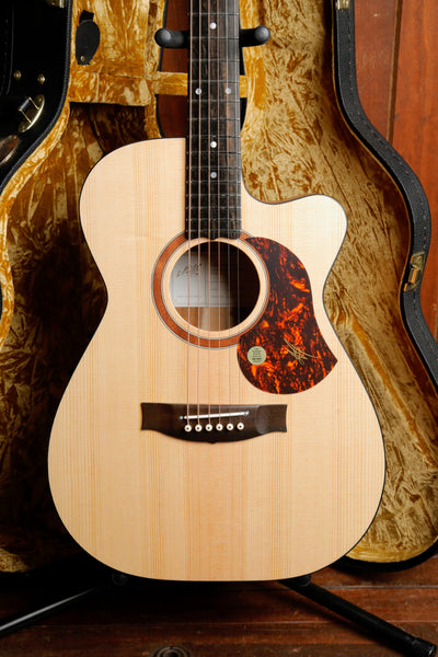 Maton SRS808C Solid Road Series Acoustic-Electric Guitar
