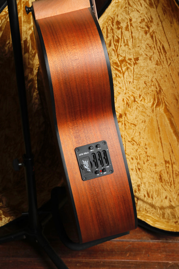 Maton SRS808C Solid Road Series Acoustic-Electric Guitar