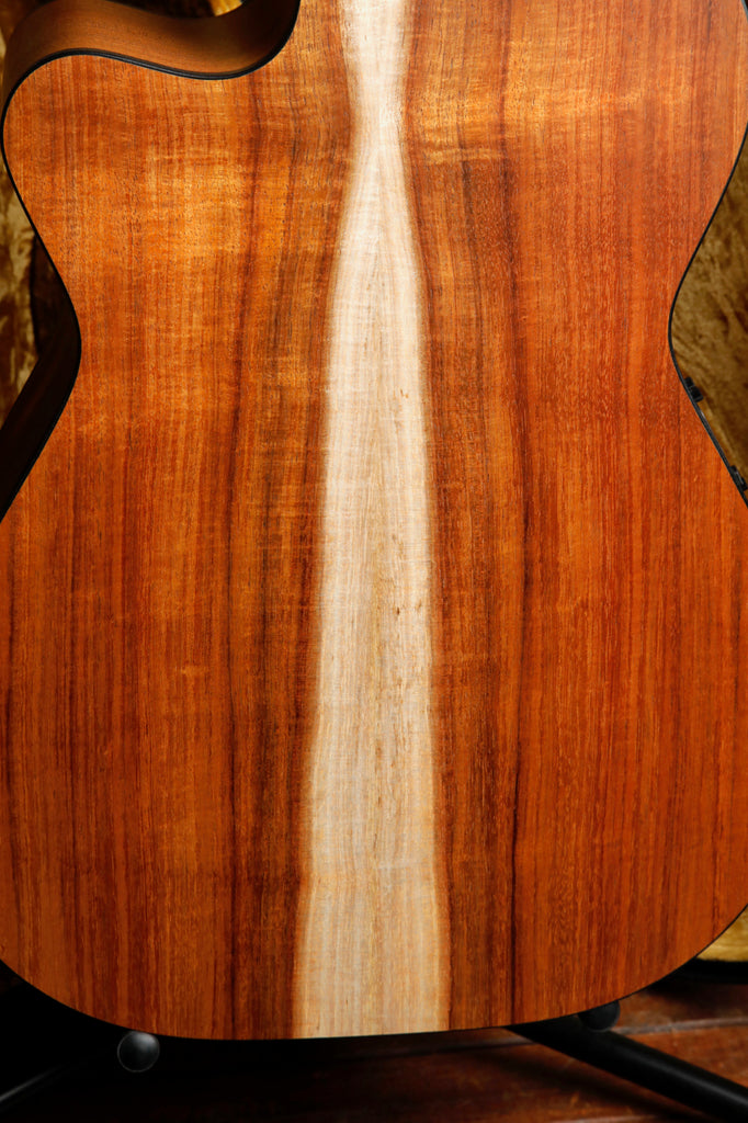 Maton SRS808C Solid Road Series Acoustic-Electric Guitar