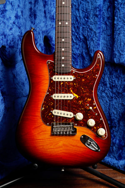 Fender 70th Anniversary American Professional II Stratocaster Comet Burst Pre-Owned