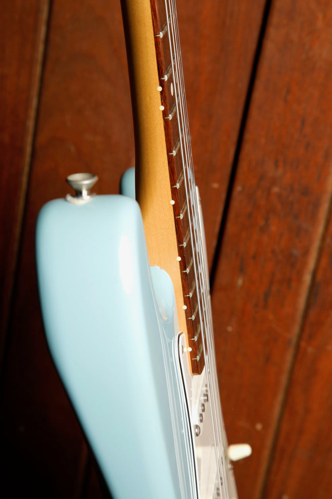 Fender Classic Player '60s Stratocaster Sonic Blue Electric Guitar 2006 Pre-Owned