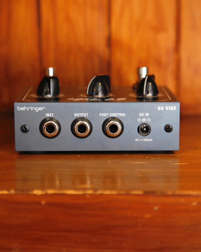 Behringer 69 Vibe Chorus & Vibrato Pedal