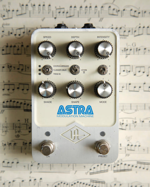 Universal Audio UAFX Astra Modulation Machine Pedal Pre-Owned