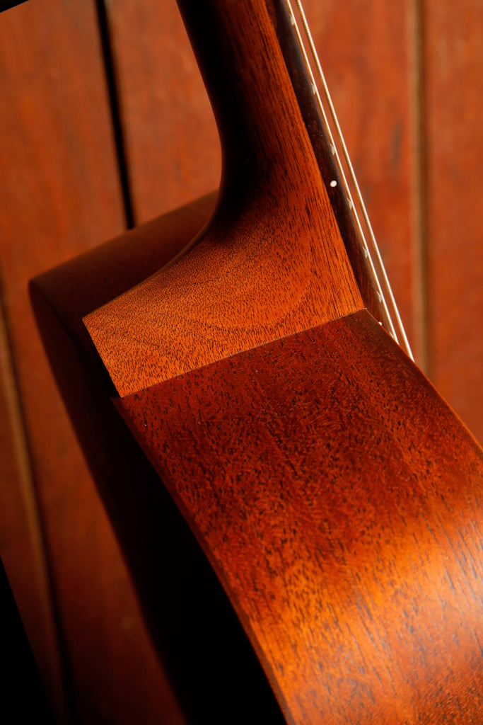 Martin 00-15M All Mahogany Orchestra Model Acoustic Guitar