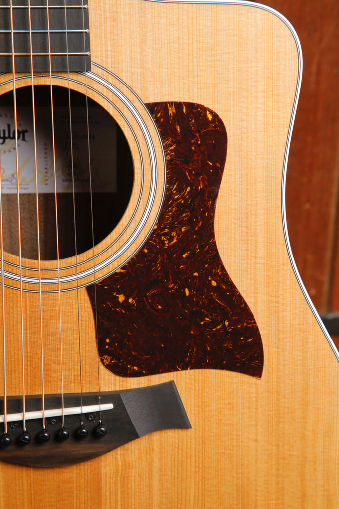 Taylor 210ce Dreadnought Acoustic-Electric Guitar