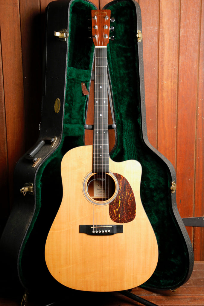 Martin DC-16GTE  Dreadnought Cutaway Acoustic-Electric Guitar 2005 Pre-Owned