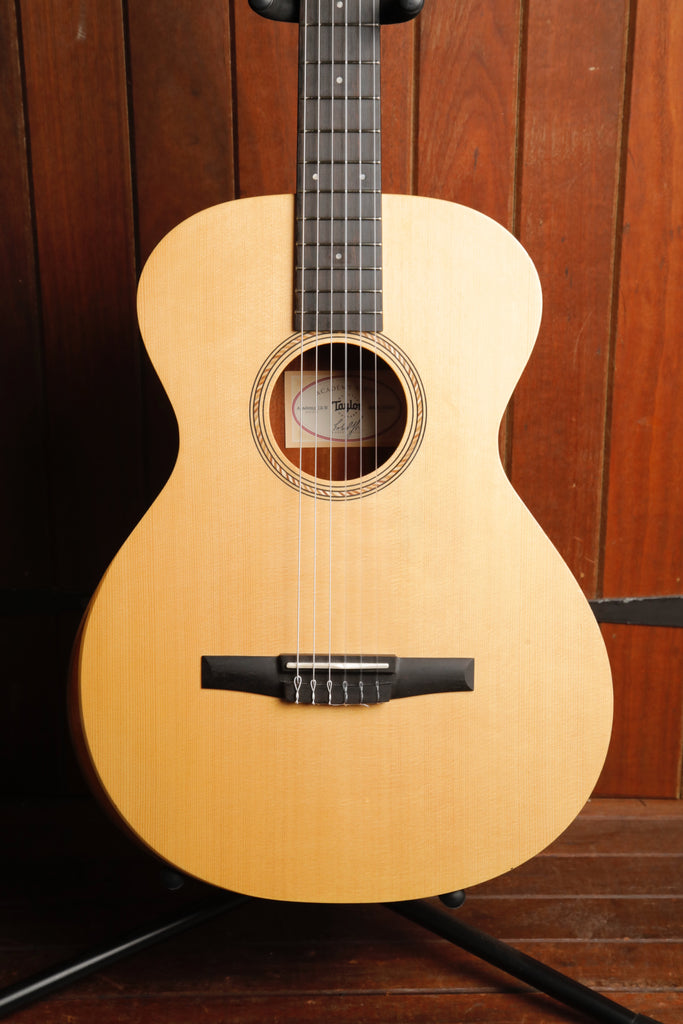 Taylor Academy 12-N Solid Top Nylon String Classical Guitar Pre-Owned