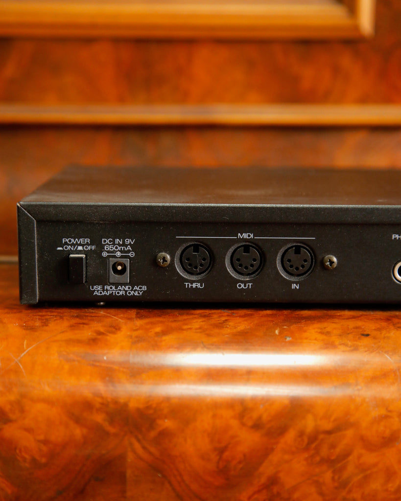 Roland MT-32 Multi-Timbral Synth Module Vintage Pre-Owned
