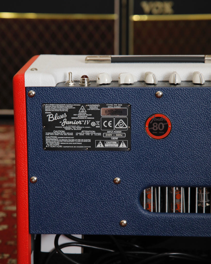 Fender FSR Blues Junior IV Colour Trio 15-Watt Valve Combo Amplifier