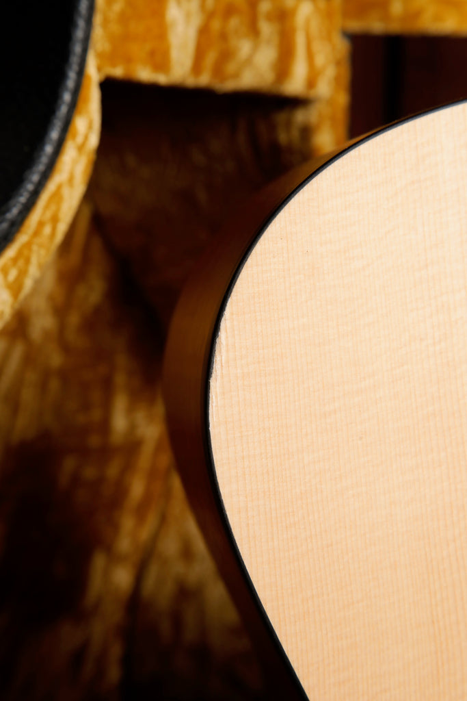 Maton SRS808C Solid Road Series Acoustic-Electric Guitar B-Stock