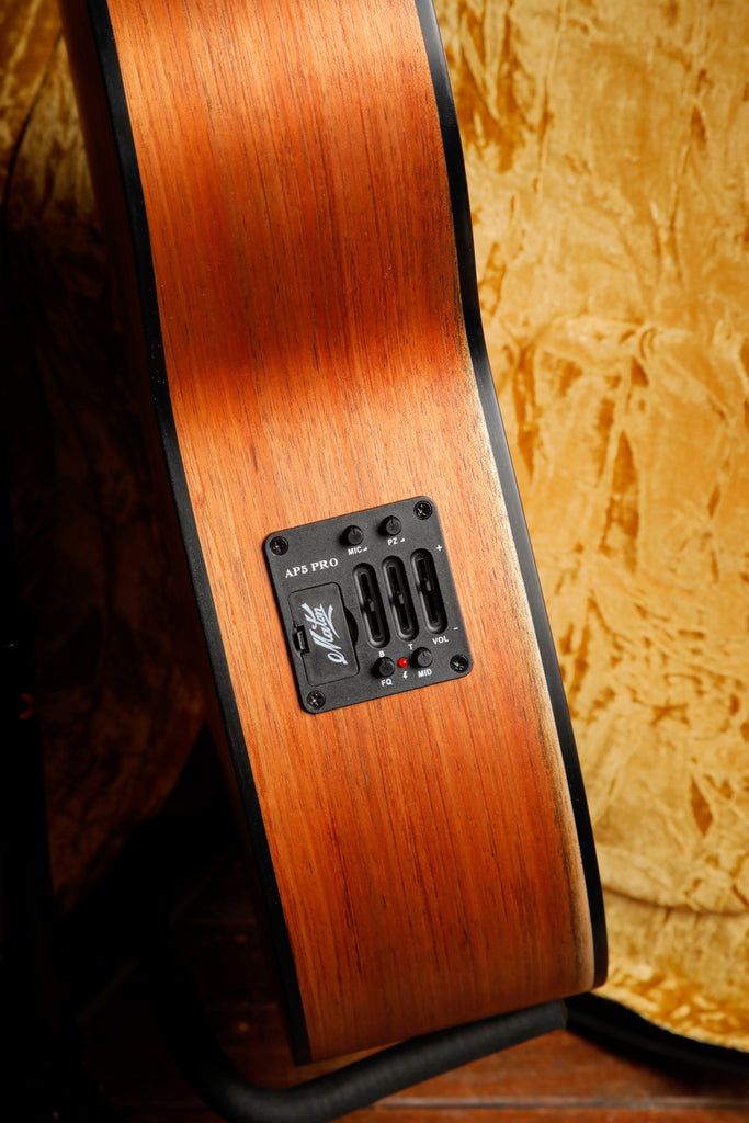 Maton SRS808C Solid Road Series Acoustic-Electric Guitar B-Stock