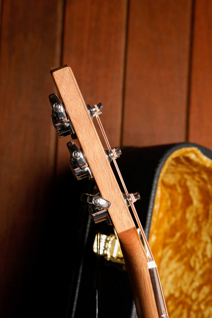Maton SRS808C Solid Road Series Acoustic-Electric Guitar B-Stock