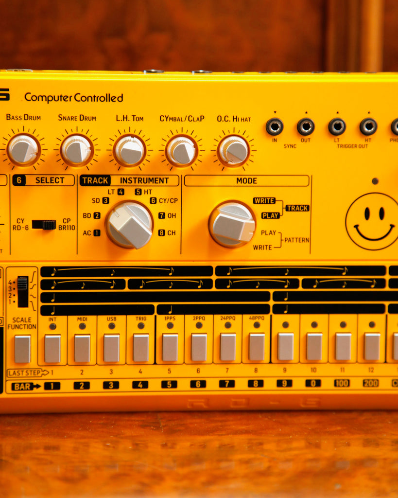 Behringer RD-6-AM Analog Drum Machine Pre-Owned