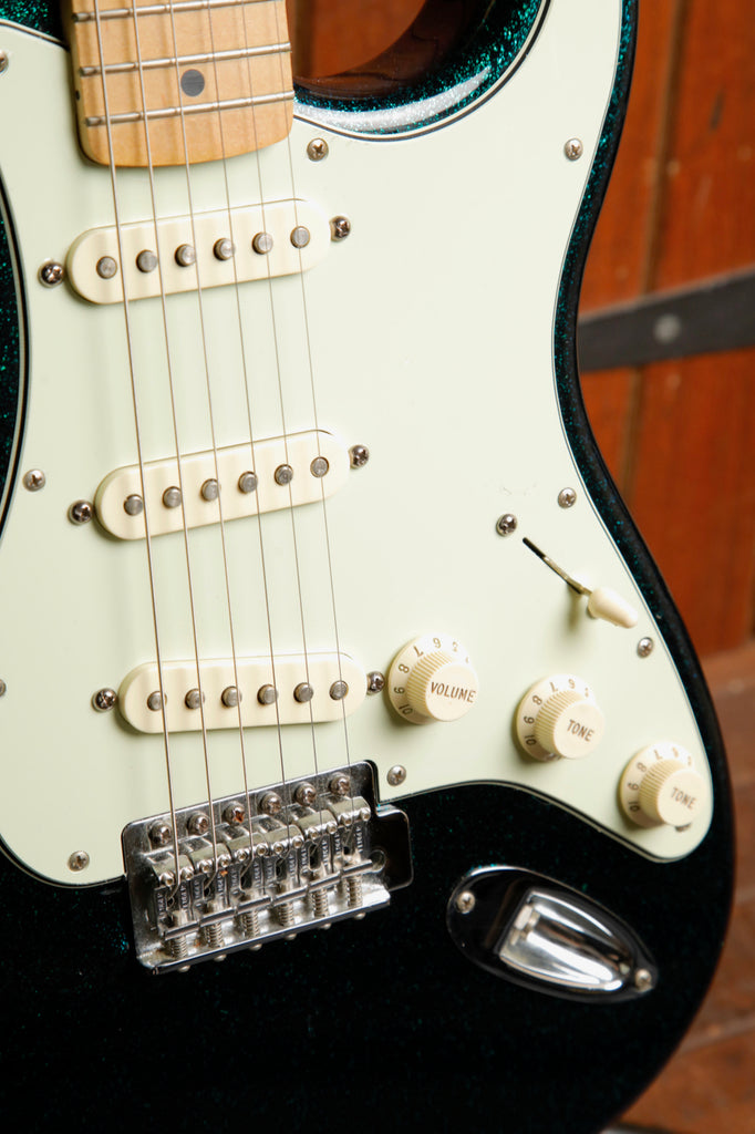 Fender Special Edition Flip Flop Green Blue Standard Stratocaster 2004 Pre-Owned