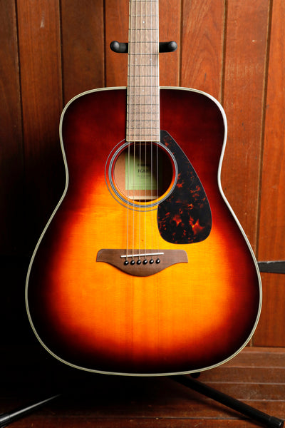 Yamaha FG820 Dreadnought Gloss Brown Sunburst Acoustic Guitar