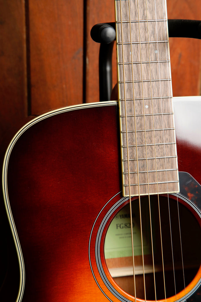 Yamaha FG820 Dreadnought Gloss Brown Sunburst Acoustic Guitar