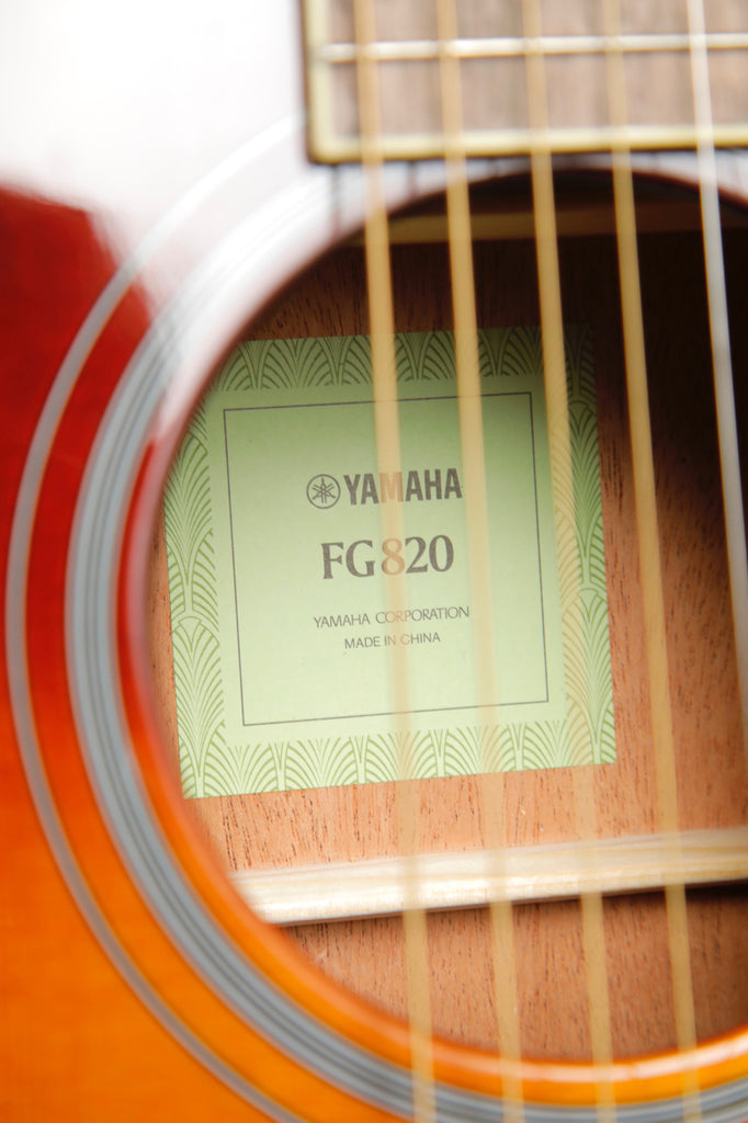 Yamaha FG820 Dreadnought Gloss Brown Sunburst Acoustic Guitar