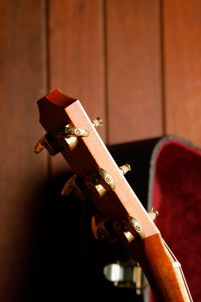 Taylor 814ce Grand Auditorium Sunburst Acoustic-Electric Guitar 2010 Pre-Owned