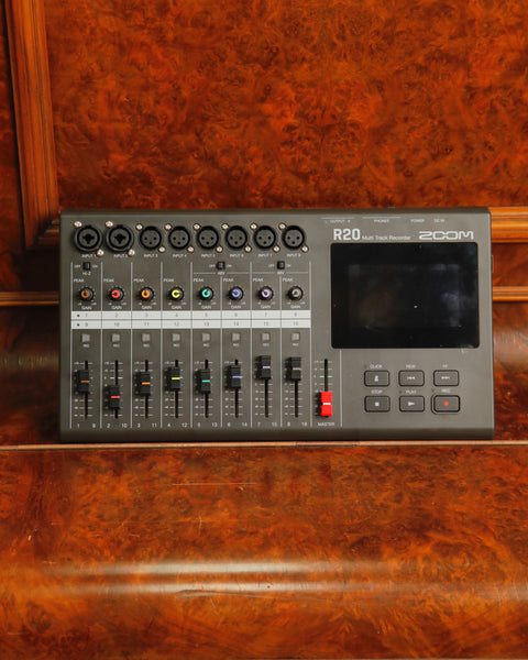 Zoom R20 Multi-Track Recorder Pre-Owned