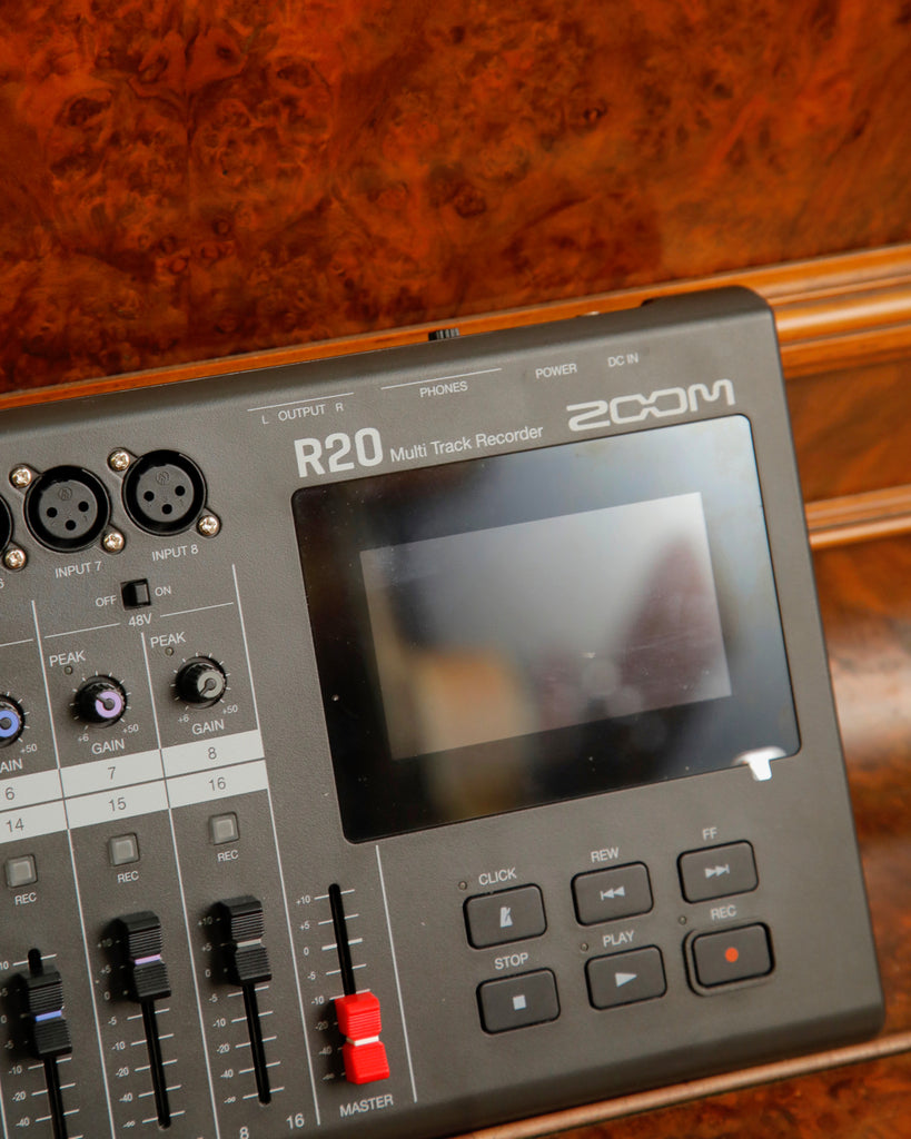 Zoom R20 Multi-Track Recorder Pre-Owned