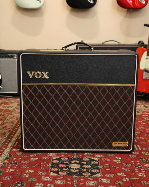 Vox AC15 Hand-Wired Guitar Amplifier Combo w/ Celestion Greenback Speakers