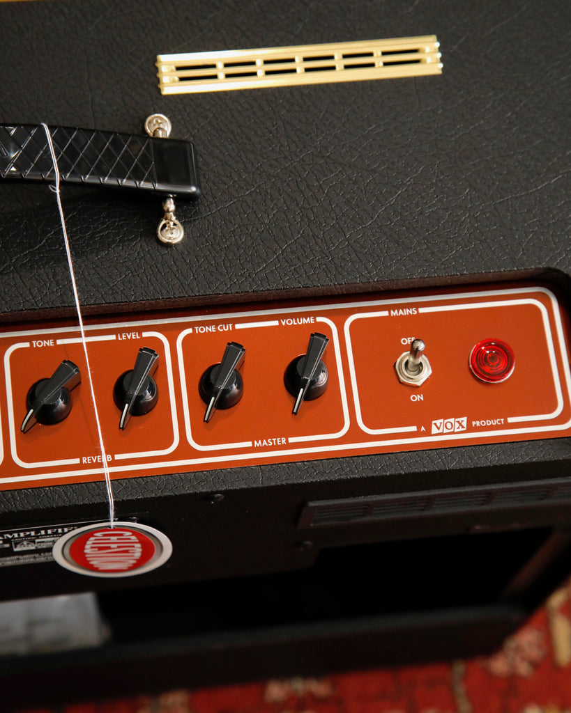 Vox AC15 Hand-Wired Guitar Amplifier Combo w/ Celestion Greenback Speakers