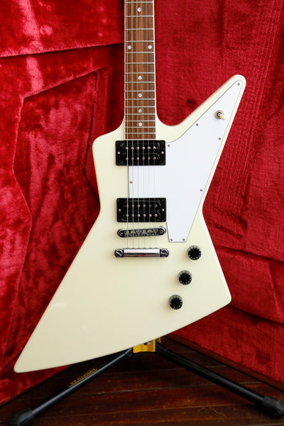 Gibson 70s Explorer Classic White Electric Guitar