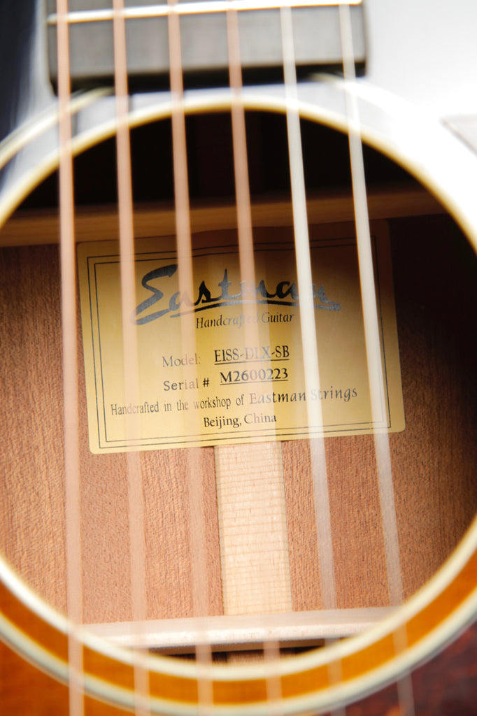 Eastman E1SS-DLX-SB Deluxe Sunburst Slope Shoulder Acoustic-Electric Guitar