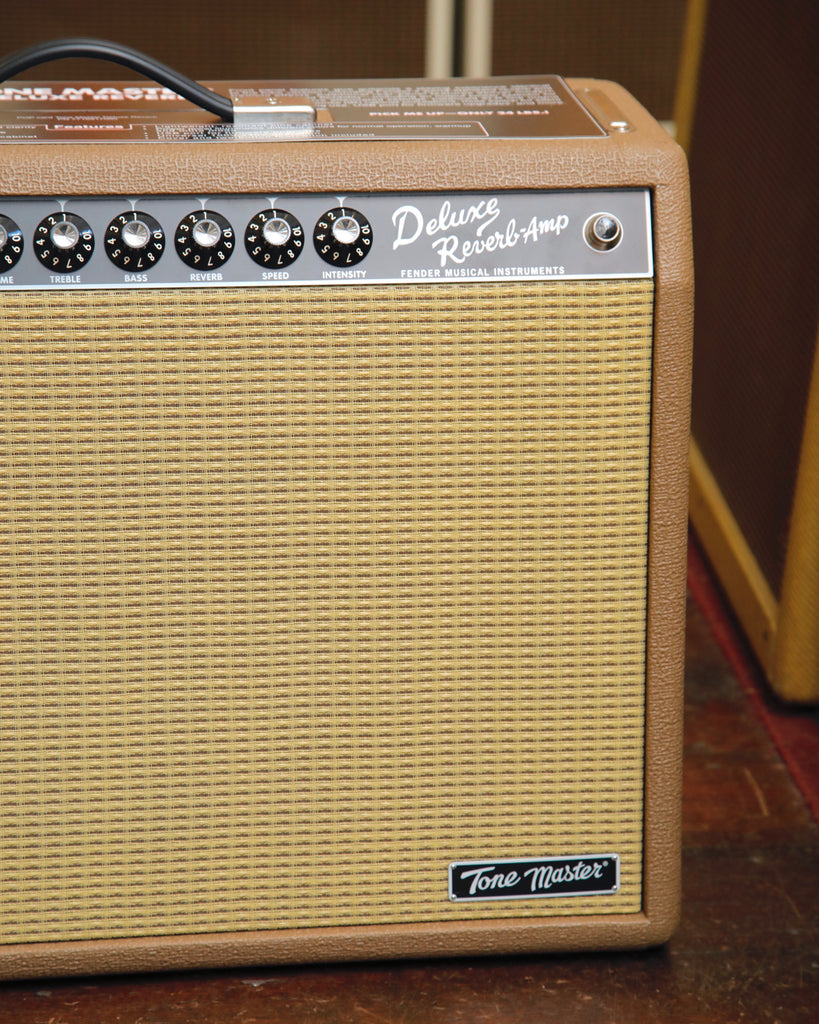 Fender Limited Edition ToneMaster Deluxe Reverb Cocoa 1x12" Guitar Amplifier Combo