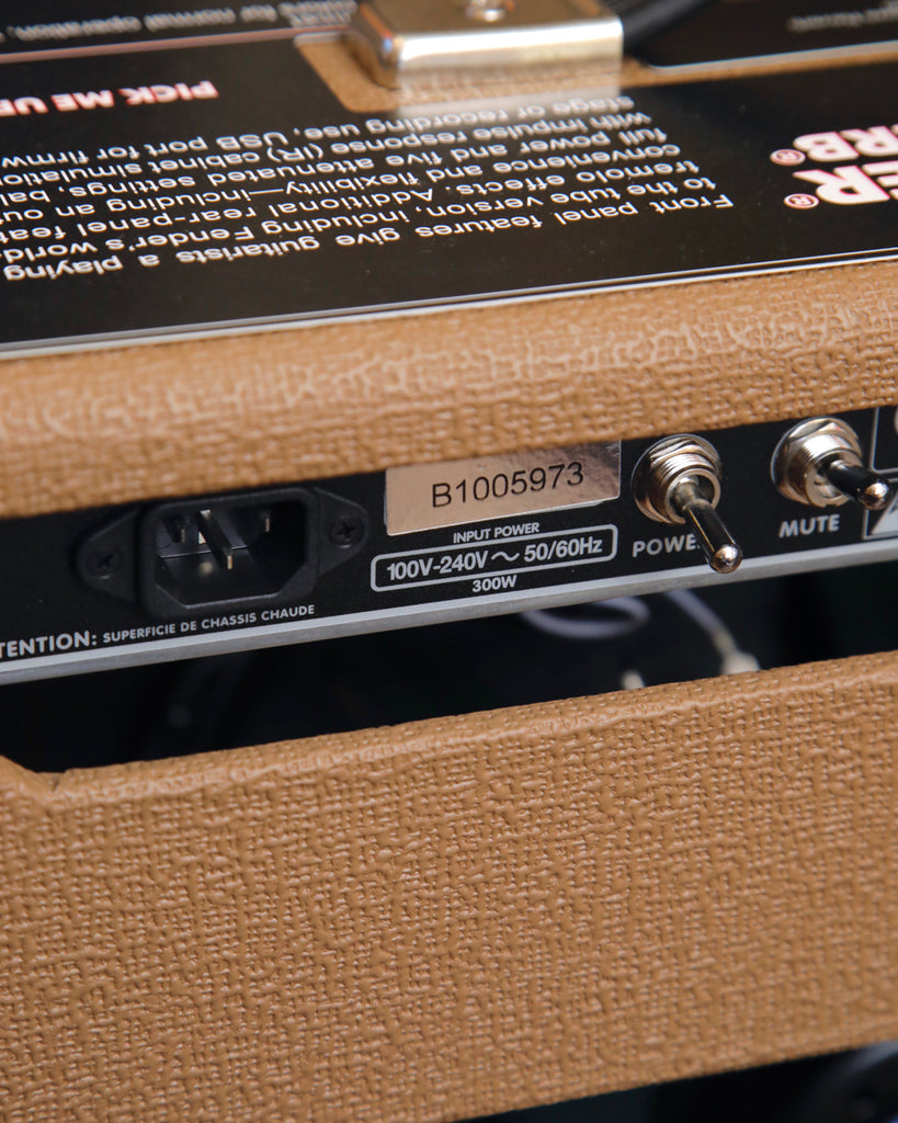 Fender Limited Edition ToneMaster Deluxe Reverb Cocoa 1x12" Guitar Amplifier Combo