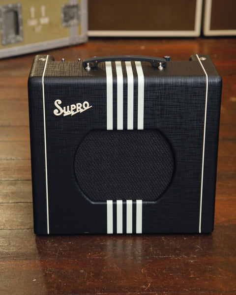 Supro Delta King 10 Valve Guitar Amplifier Combo Black/Cream