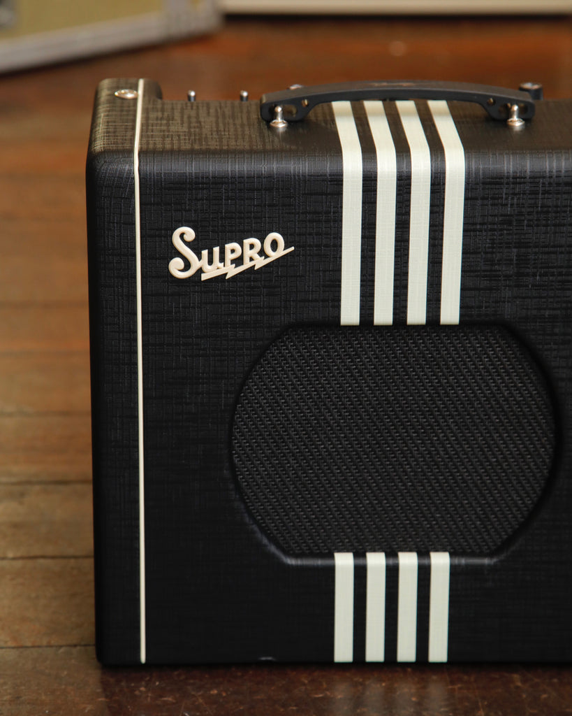 Supro Delta King 10 Valve Guitar Amplifier Combo Black/Cream