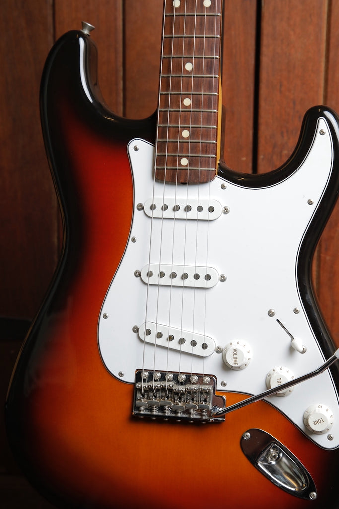 Fender Stratocaster 2001 Made in Japan Sunburst Pre-Owned