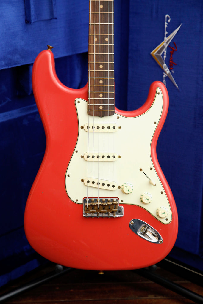 Fender Custom Shop 1964 Stratocaster Journeyman Aged Fiesta Red Electric Guitar