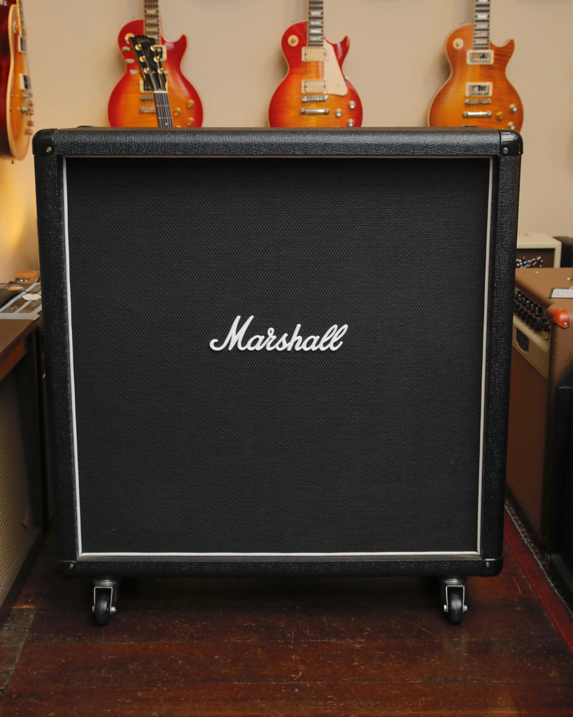 Marshall MX412B 240-Watt Straight Guitar Speaker Cabinet Pre-Owned
