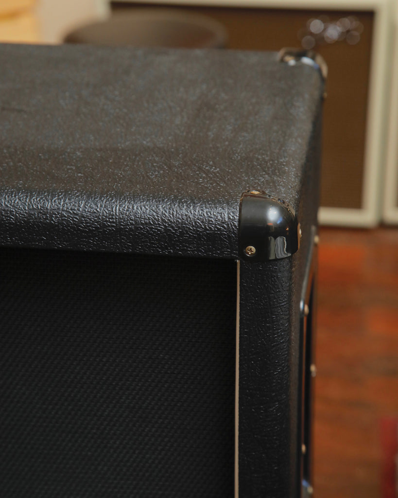Marshall MX412B 240-Watt Straight Guitar Speaker Cabinet Pre-Owned