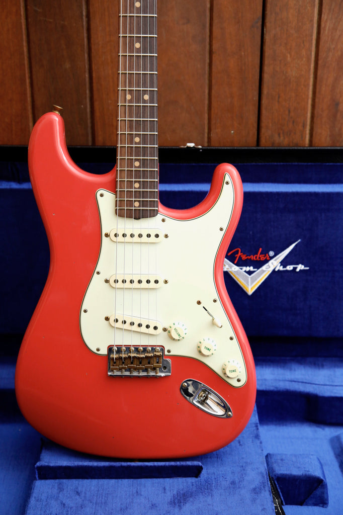 Fender Custom Shop 1964 Stratocaster Journeyman Aged Fiesta Red Electric Guitar