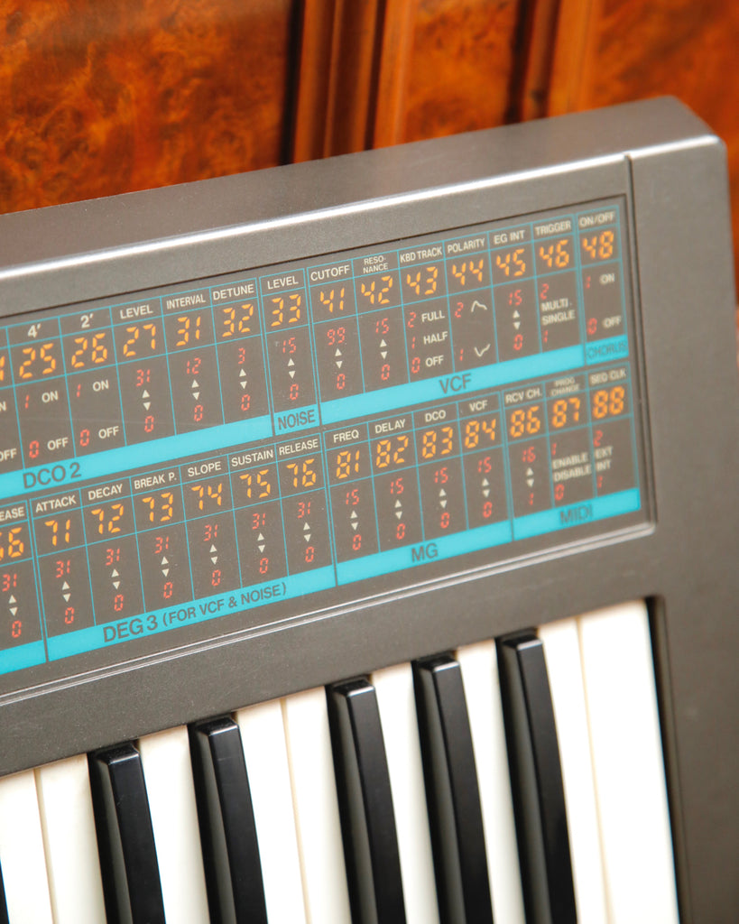 Korg Poly-800 8-Voice Analogue Synthesiser 1980s Pre-Owned