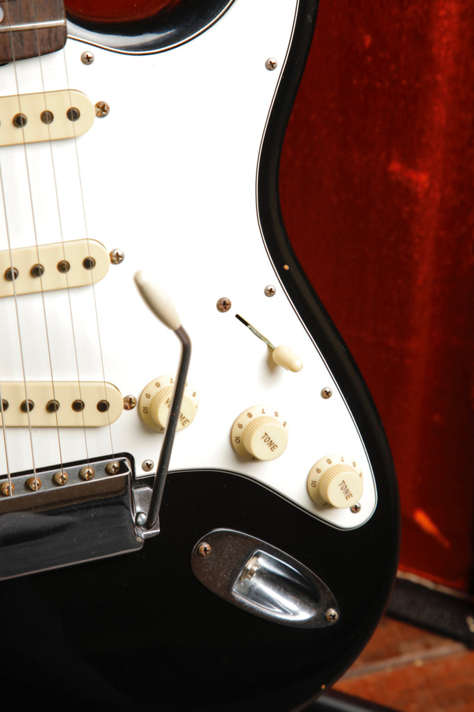 Fender Custom Shop 1970 Relic Stratocaster Black Electric Guitar 2015 Pre-Owned