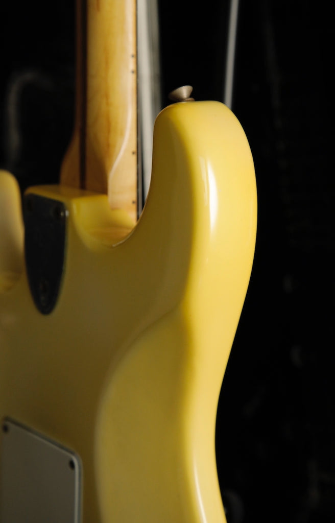 Fender International Series Stratocaster Arctic White 1981 Vintage Guitar Pre-Owned