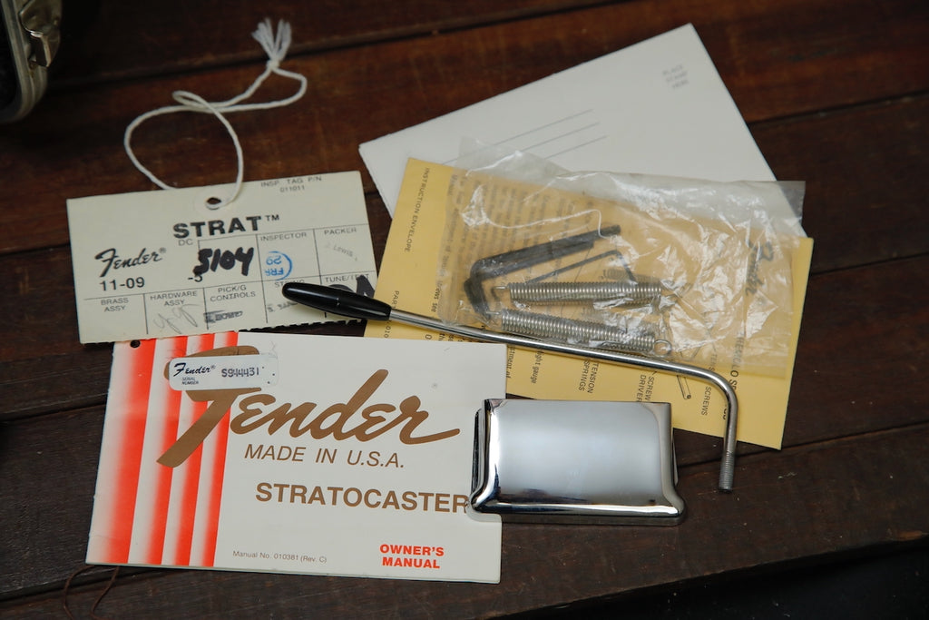 Fender International Series Stratocaster Arctic White 1981 Vintage Guitar Pre-Owned