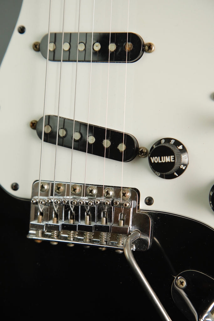 Fender International Series Stratocaster Cathay Black 1981 Vintage Guitar Pre-Owned