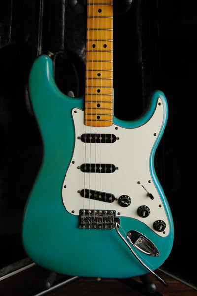 Fender International Series Stratocaster Maui Blue 1981 Vintage Guitar Pre-Owned