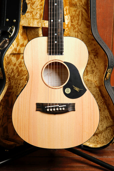 Maton EM6 Mini Maton Bunya/Maple Acoustic-Electric Guitar