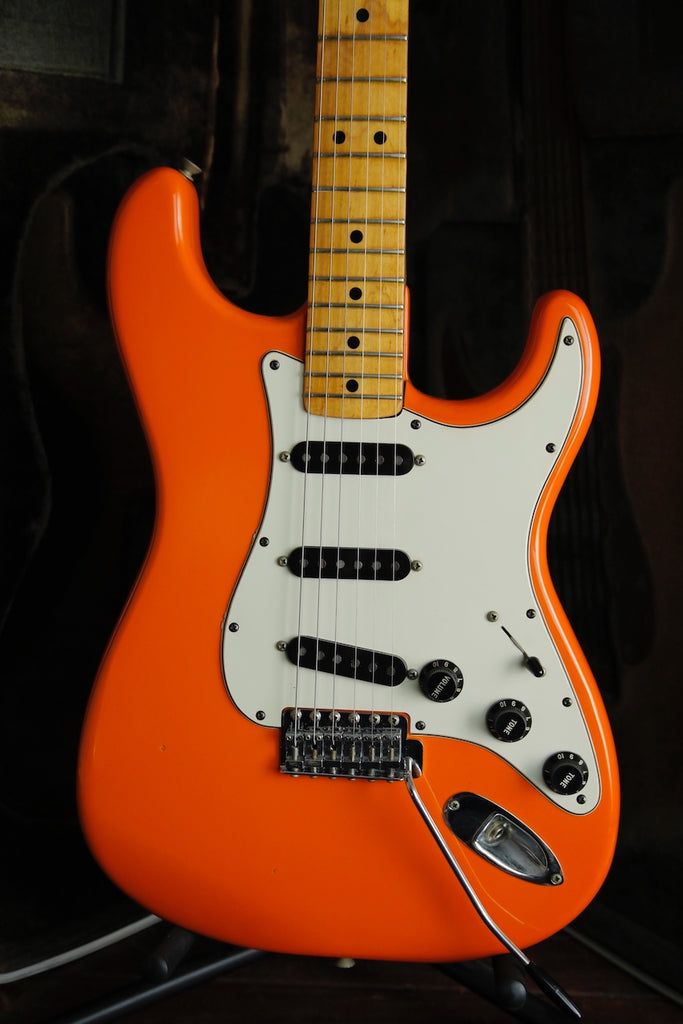 Fender International Series Stratocaster Capri Orange 1981 Vintage Guitar Pre-Owned