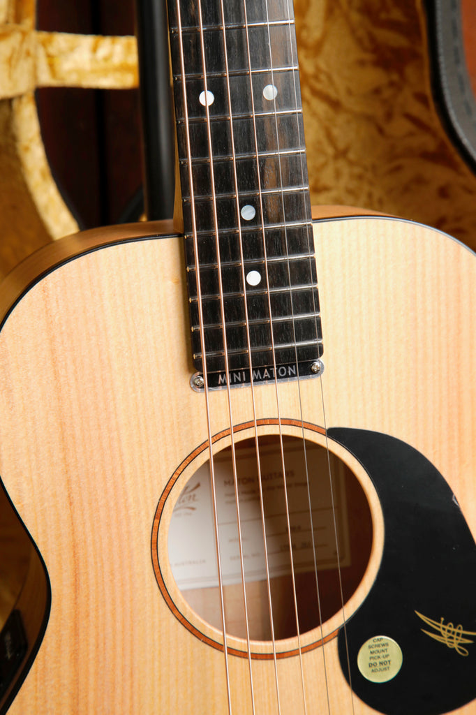 Maton EM6 Mini Maton Bunya/Maple Acoustic-Electric Guitar