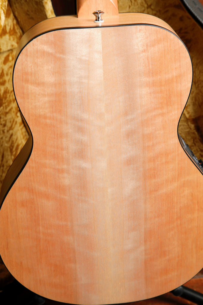 Maton EM6 Mini Maton Bunya/Maple Acoustic-Electric Guitar