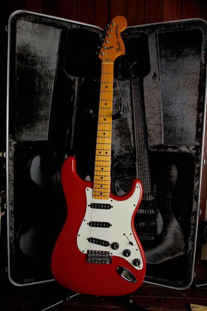 Fender International Series Stratocaster Morocco Red 1981 Vintage Guitar Pre-Owned